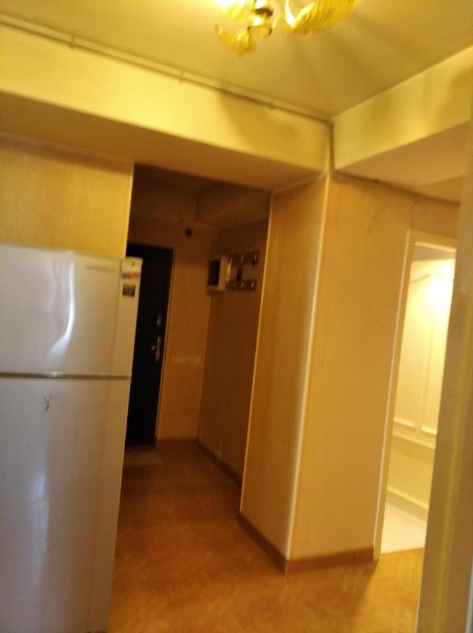 3 Room Apartment In Small Center Of 耶烈万 外观 照片