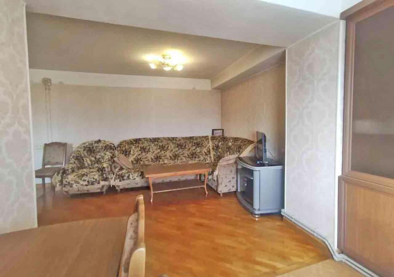 3 Room Apartment In Small Center Of 耶烈万 外观 照片